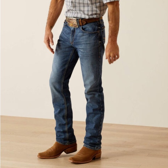 Ariat Vintage straight leg M1 jeans. Worn once excellent condition - Picture 1 of 6